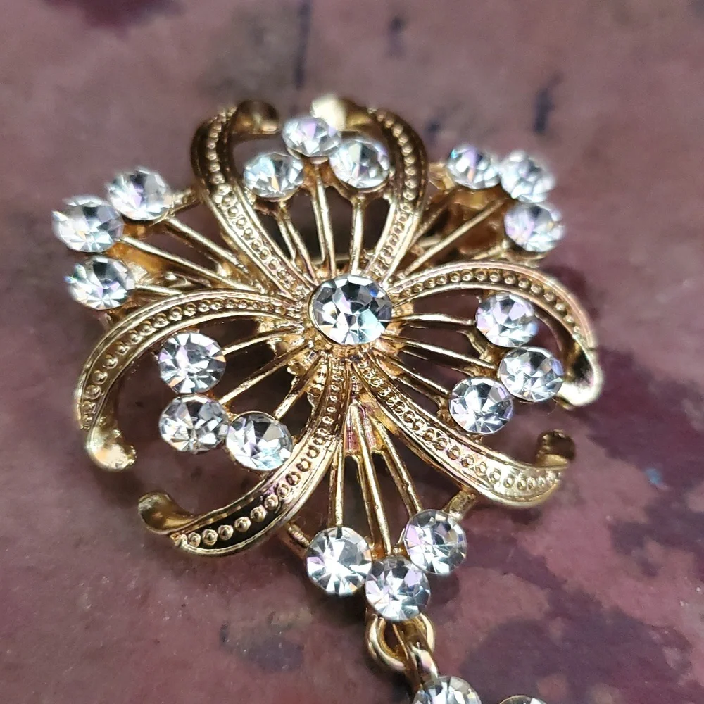 Gold Rhinestone Brooch DZ